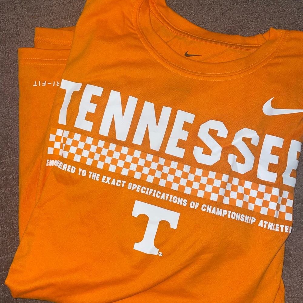 Nike Dri-Fit Tee (S)